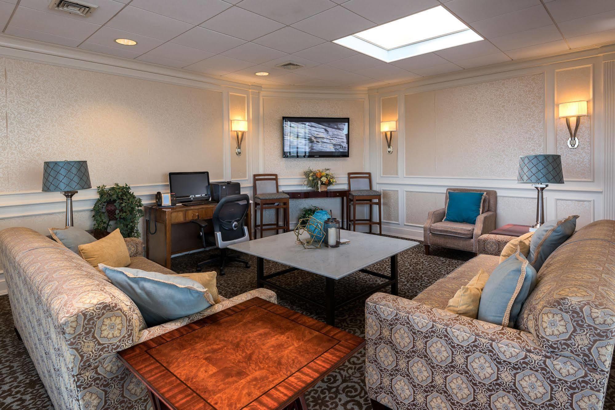 Five Towns - Jfk Airport Hotel 3*