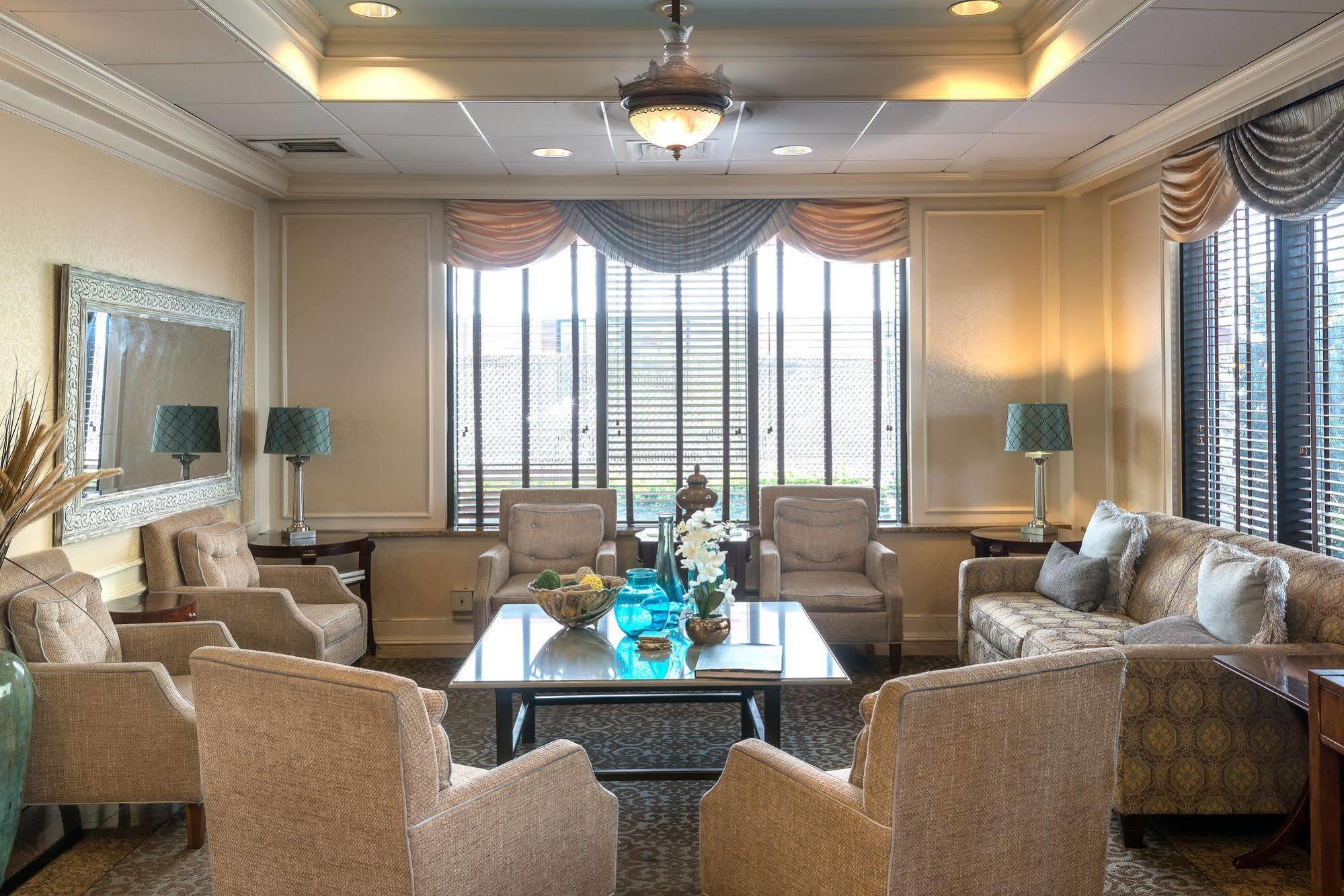 Hotel Five Towns - Jfk Airport